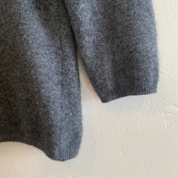 InCashmere Scoop Neck 3/4 Sleeve Cashmere Gray Sweater Top Size Medium - Picture 4 of 10